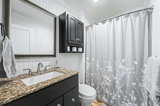 26 W Leonard St, Foxboro, MA 02035