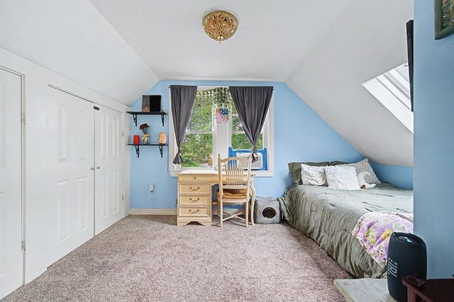26 W Leonard St, Foxboro, MA 02035