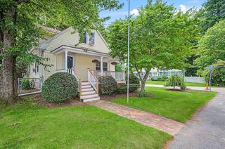 26 W Leonard St, Foxboro, MA 02035