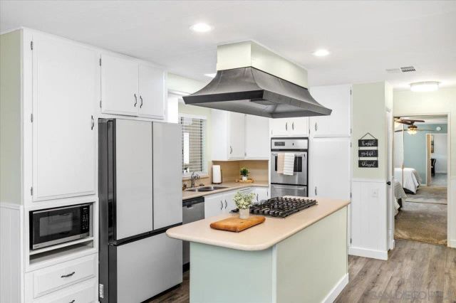 7008 San Bartolo Street 27, Carlsbad, CA 92011