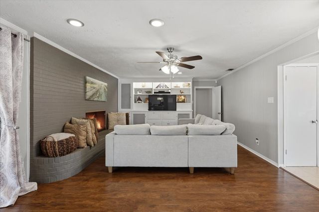 6720 Cumberland Road, Fort Worth, TX 76116