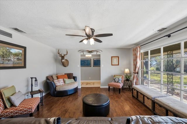 6720 Cumberland Road, Fort Worth, TX 76116