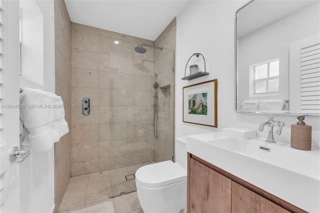 5730 SW 49th St, South Miami, FL 33155