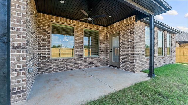 2100 Silk Street, Pea Ridge, AR 72751
