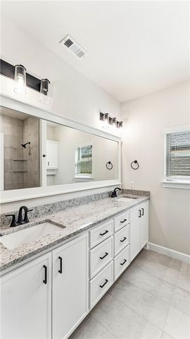 2100 Silk Street, Pea Ridge, AR 72751