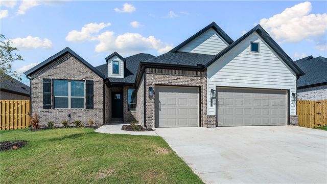 2100 Silk Street, Pea Ridge, AR 72751