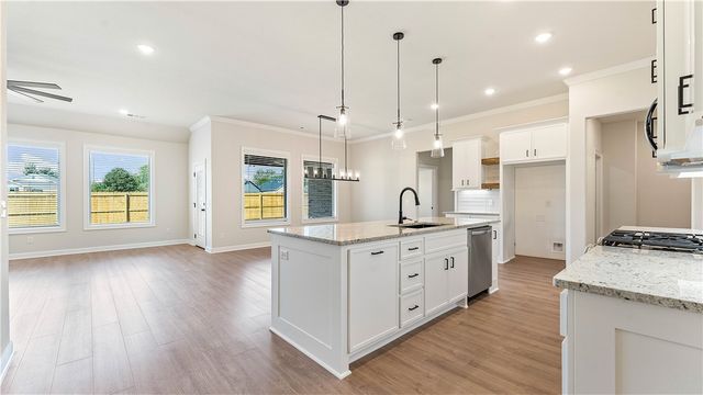 2100 Silk Street, Pea Ridge, AR 72751