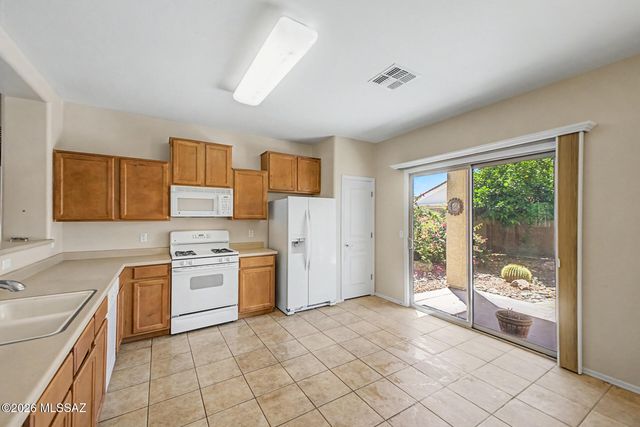 1361 W Via Cerro Colorado, Sahuarita, AZ 85629