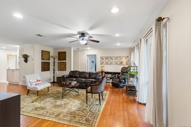 330 Rockhill, San Antonio, TX 78209