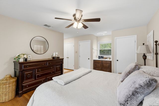 330 Rockhill, San Antonio, TX 78209