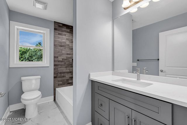 93 Longfellow Avenue, Toms River, NJ 08753