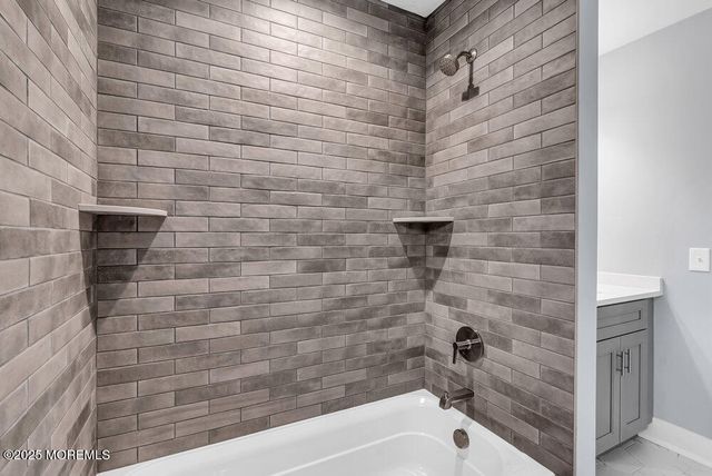 93 Longfellow Avenue, Toms River, NJ 08753