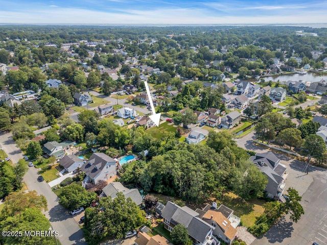 93 Longfellow Avenue, Toms River, NJ 08753