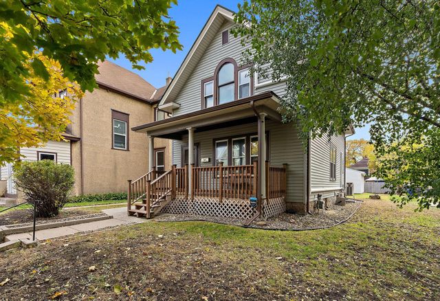 882 Aurora Avenue, Saint Paul, MN 55104