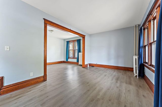 882 Aurora Avenue, Saint Paul, MN 55104