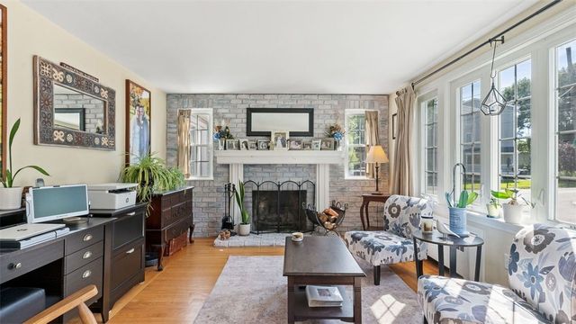 5 Hodsell Street, Cranston, RI 02910