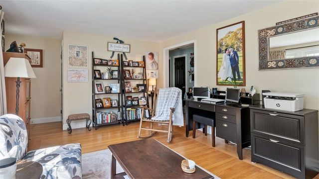 5 Hodsell Street, Cranston, RI 02910