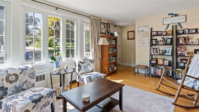 5 Hodsell Street, Cranston, RI 02910