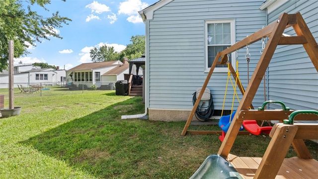 5 Hodsell Street, Cranston, RI 02910