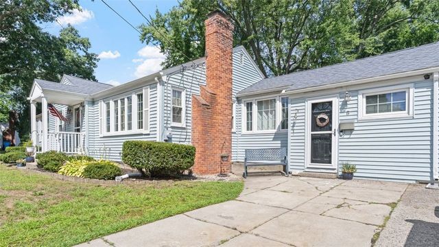 5 Hodsell Street, Cranston, RI 02910