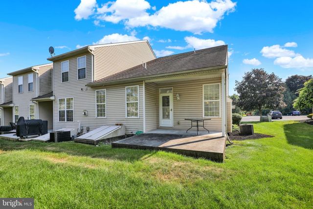 17 HELENE CT, Hamburg, PA 19526