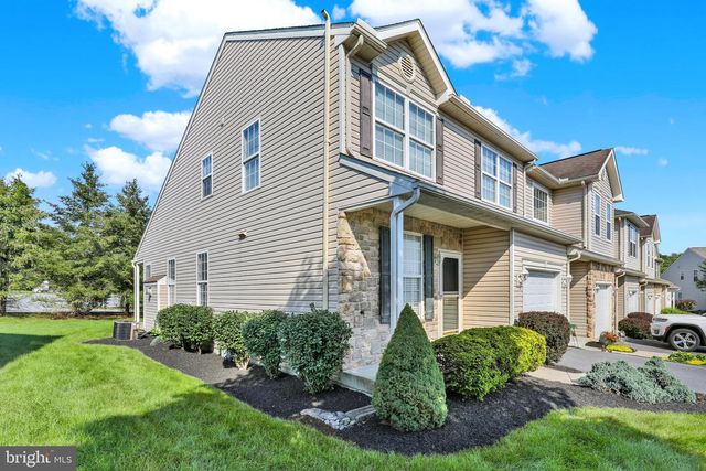 17 HELENE CT, Hamburg, PA 19526