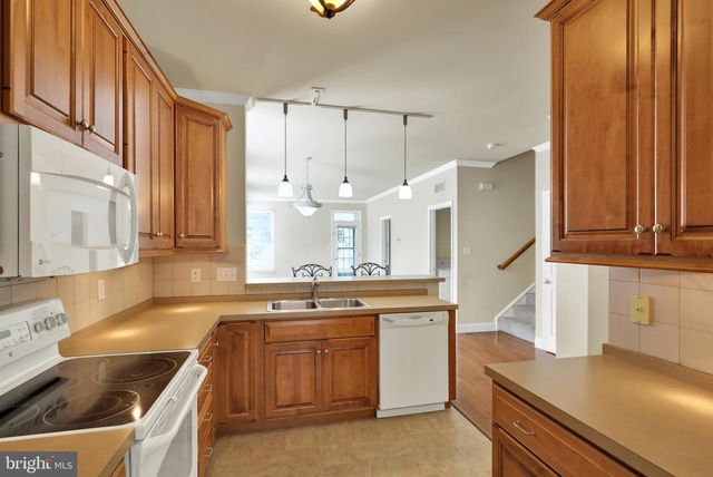 17 HELENE CT, Hamburg, PA 19526