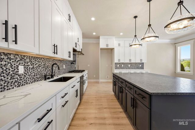 1417 E Shenandoah Dr, Boise, ID 83712
