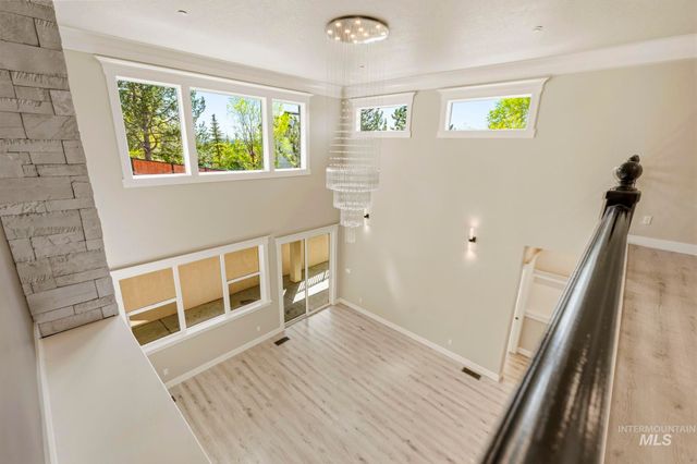 1417 E Shenandoah Dr, Boise, ID 83712
