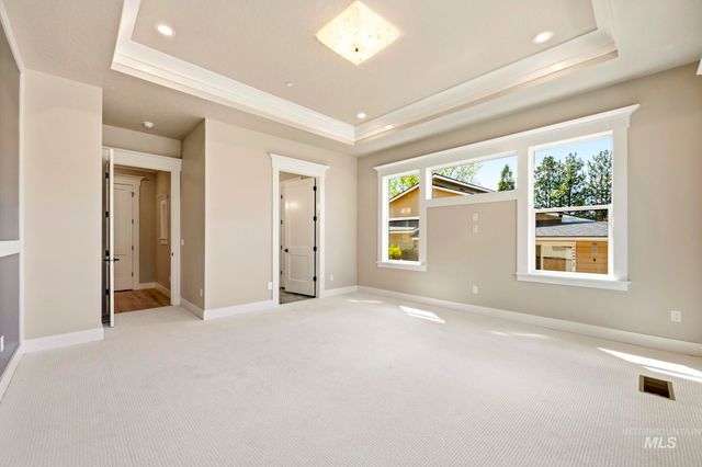 1417 E Shenandoah Dr, Boise, ID 83712