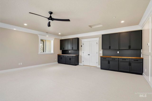 1417 E Shenandoah Dr, Boise, ID 83712