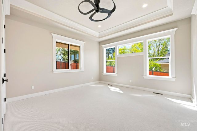 1417 E Shenandoah Dr, Boise, ID 83712