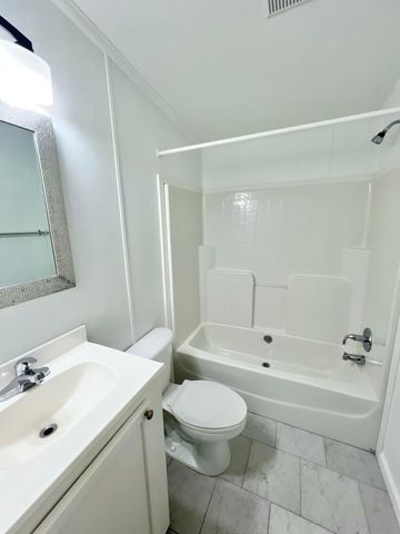 42 Cypress Lane, Freeport, FL 32439