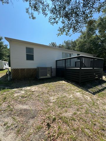 42 Cypress Lane, Freeport, FL 32439