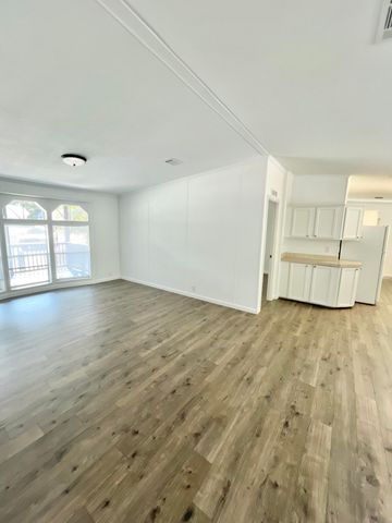 42 Cypress Lane, Freeport, FL 32439