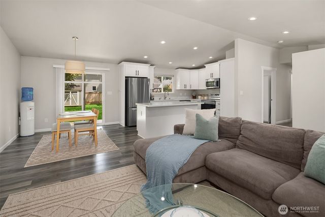 20429 64th Drive NE, Arlington, WA 98223