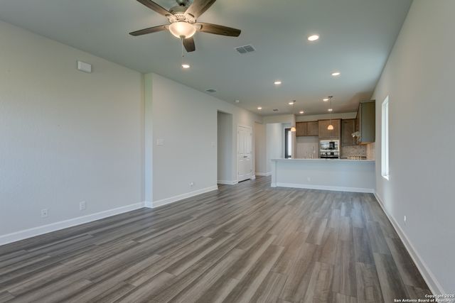 7011 Lower Crossing, San Antonio, TX 78252