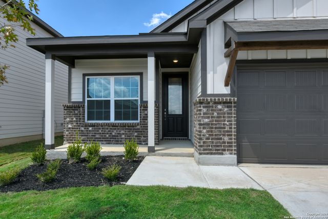 7011 Lower Crossing, San Antonio, TX 78252