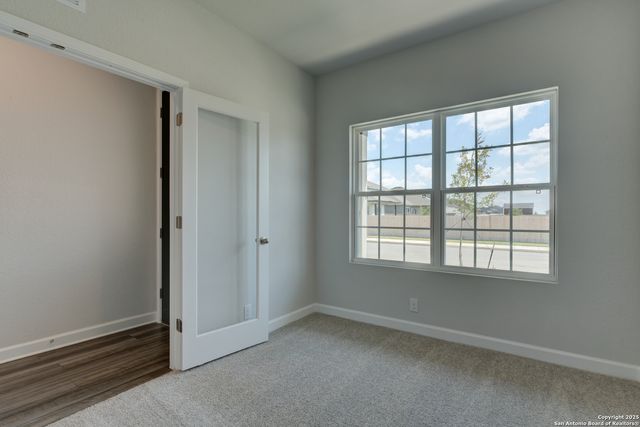 7011 Lower Crossing, San Antonio, TX 78252