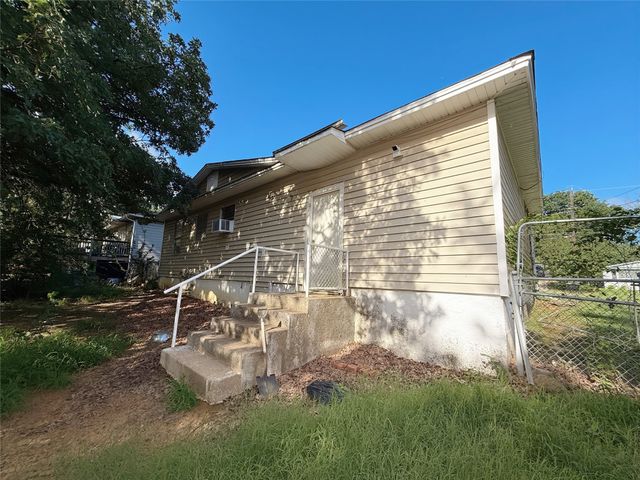 1200 Park Drive, Denison, TX 75020