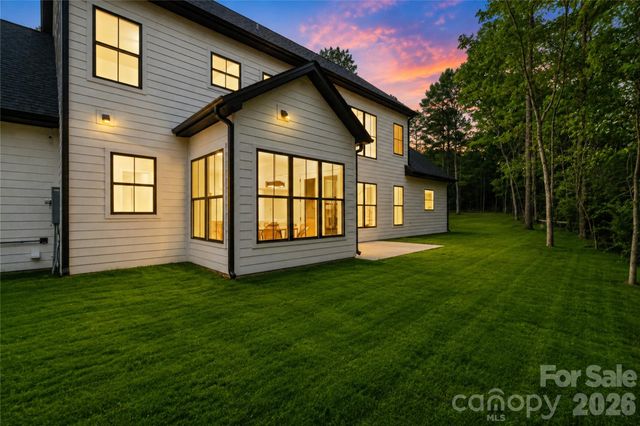 460 Riddle Mill Road, Clover, SC 29710