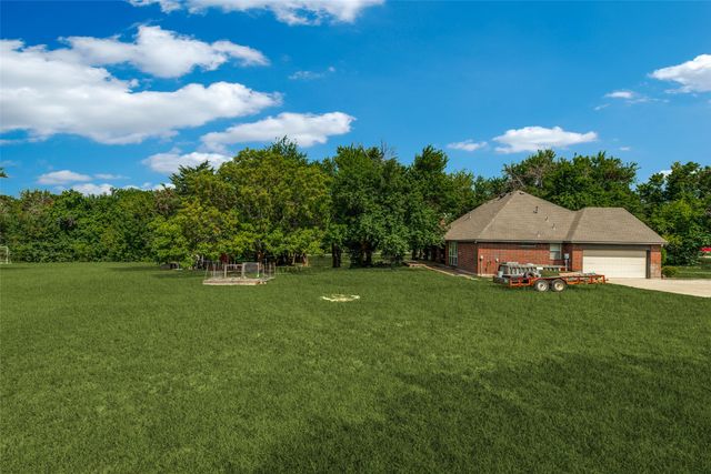 305 Cedar Hill Circle, Lowry Crossing, TX 75407