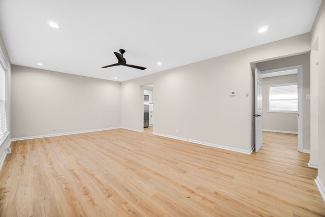 11701 S Campbell Avenue, Chicago, IL 60655