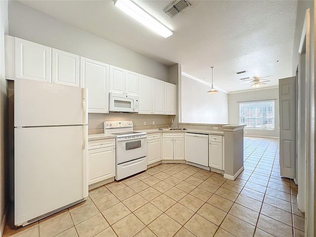 145 RESERVE CIRCLE 109, Oviedo, FL 32765