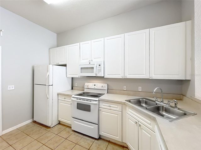 145 RESERVE CIRCLE 109, Oviedo, FL 32765