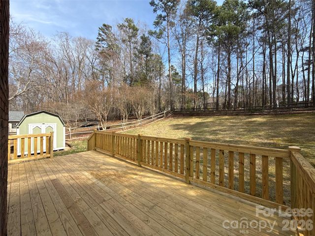 1111 Somersby Lane, Matthews, NC 28105