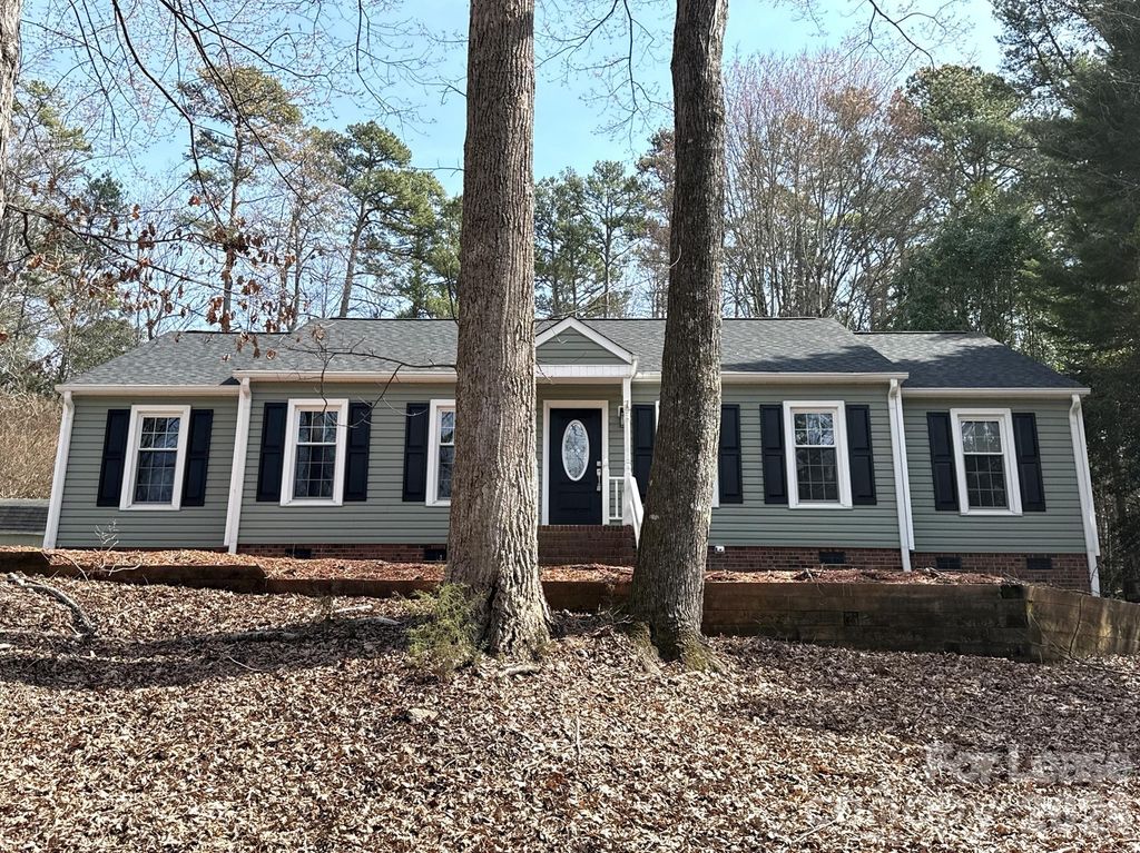 1111 Somersby Lane, Matthews, NC 28105