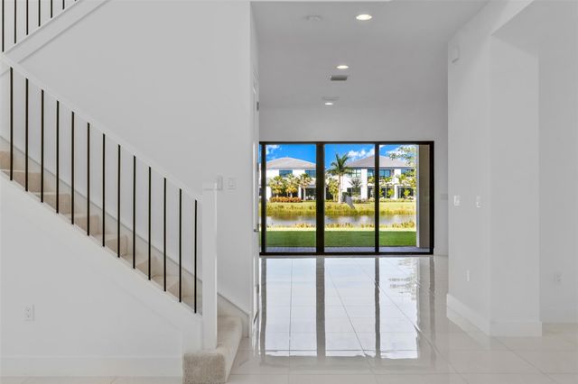 8551 NW Swinley Forest Way, Boca Raton, FL 33434