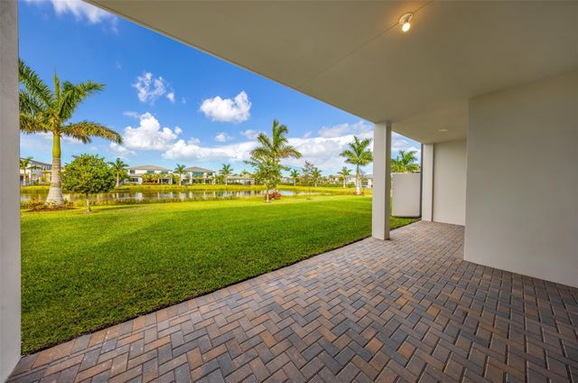 8551 NW Swinley Forest Way, Boca Raton, FL 33434