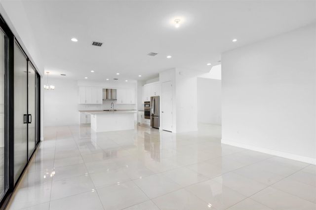 8551 NW Swinley Forest Way, Boca Raton, FL 33434